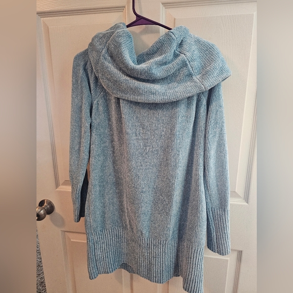 WHBM Chenille Off the Shoulder Sweater - Picture 4 of 5